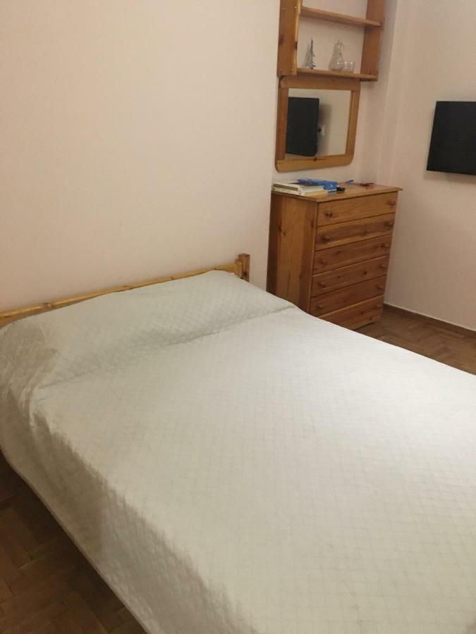 Vip Greece Petros Apartment เอเธนส์ ภายนอก รูปภาพ